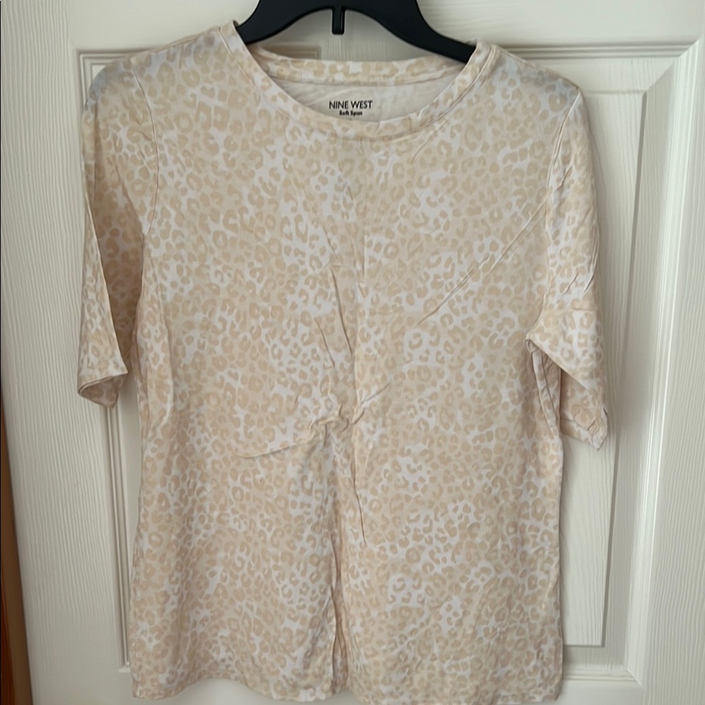 Nine West Cream Short Sleeve Tee